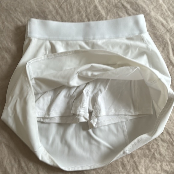 TNA TnAction Golf Skirt - Picture 4 of 4